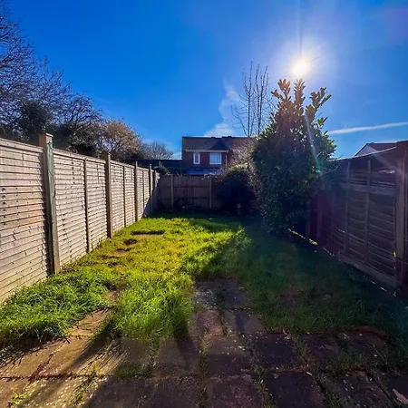 Apartman Newly Refurbished Fit For To 7 Family Members, Groups, Contractors Centre Of Bradley Stoke Bristol