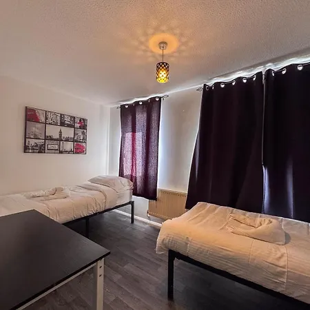 アパート Newly Refurbished Fit For To 7 Family Members, Groups, Contractors Centre Of Bradley Stoke *