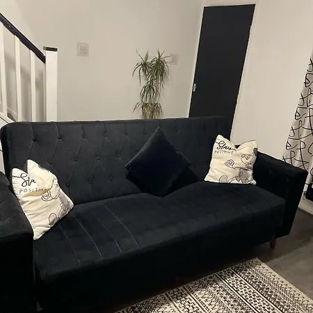 Apartman Newly Refurbished Fit For To 7 Family Members, Groups, Contractors Centre Of Bradley Stoke Bristol