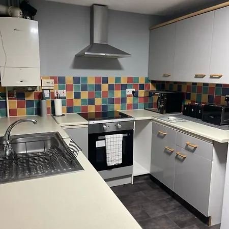 Apartmán Newly Refurbished Fit For To 7 Family Members, Groups, Contractors Centre Of Bradley Stoke Bristol
