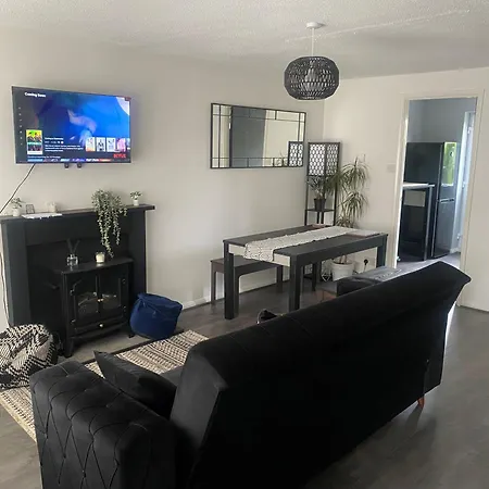 דירה Newly Refurbished Fit For To 7 Family Members, Groups, Contractors Centre Of Bradley Stoke