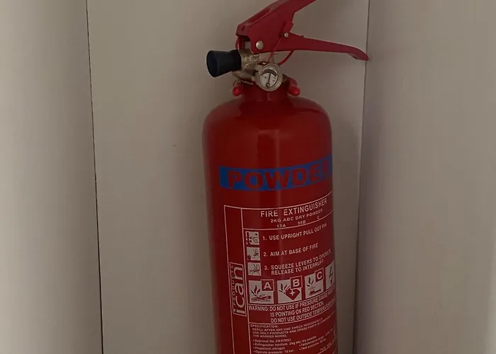 Newly Refurbished Fit For To 7 Family Members, Groups, Contractors Centre Of Bradley Stoke