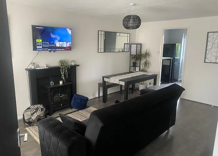 דירה Newly Refurbished Fit For To 7 Family Members, Groups, Contractors Centre Of Bradley Stoke